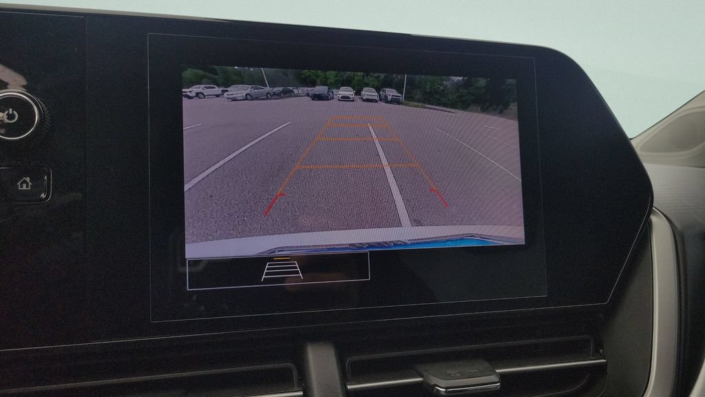 Used 2024 Chevrolet Trax LS FWD image 17