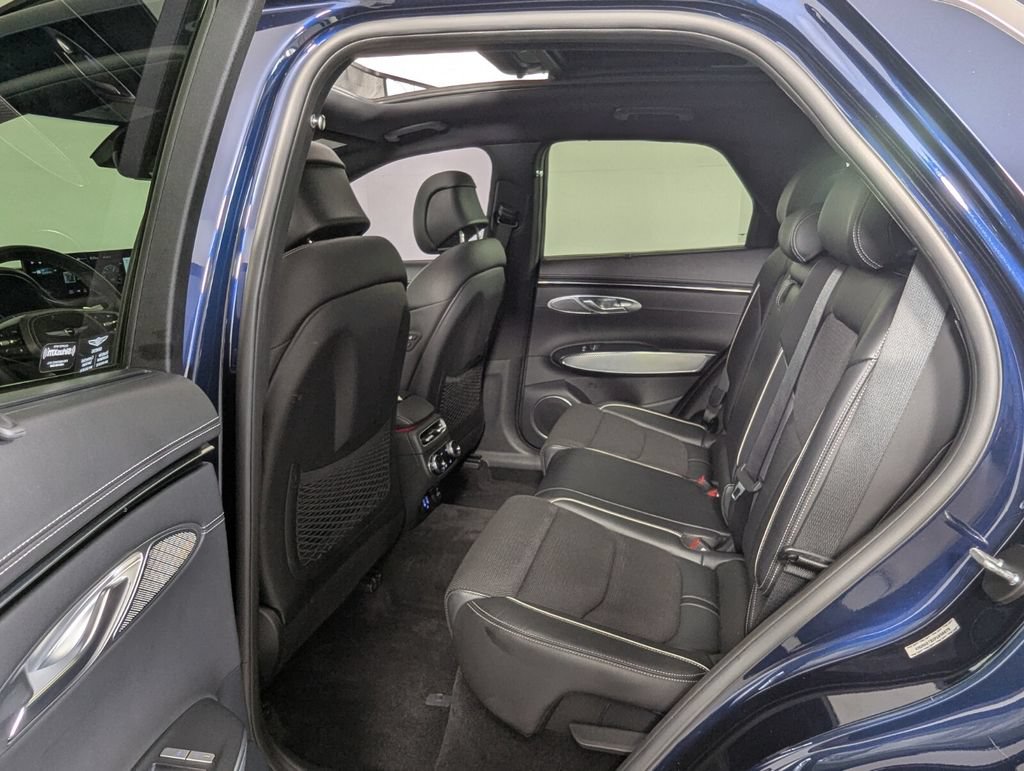 Used 2023 Genesis GV70 2.5T w/ Sport Prestige Package AWD/4WD image 28