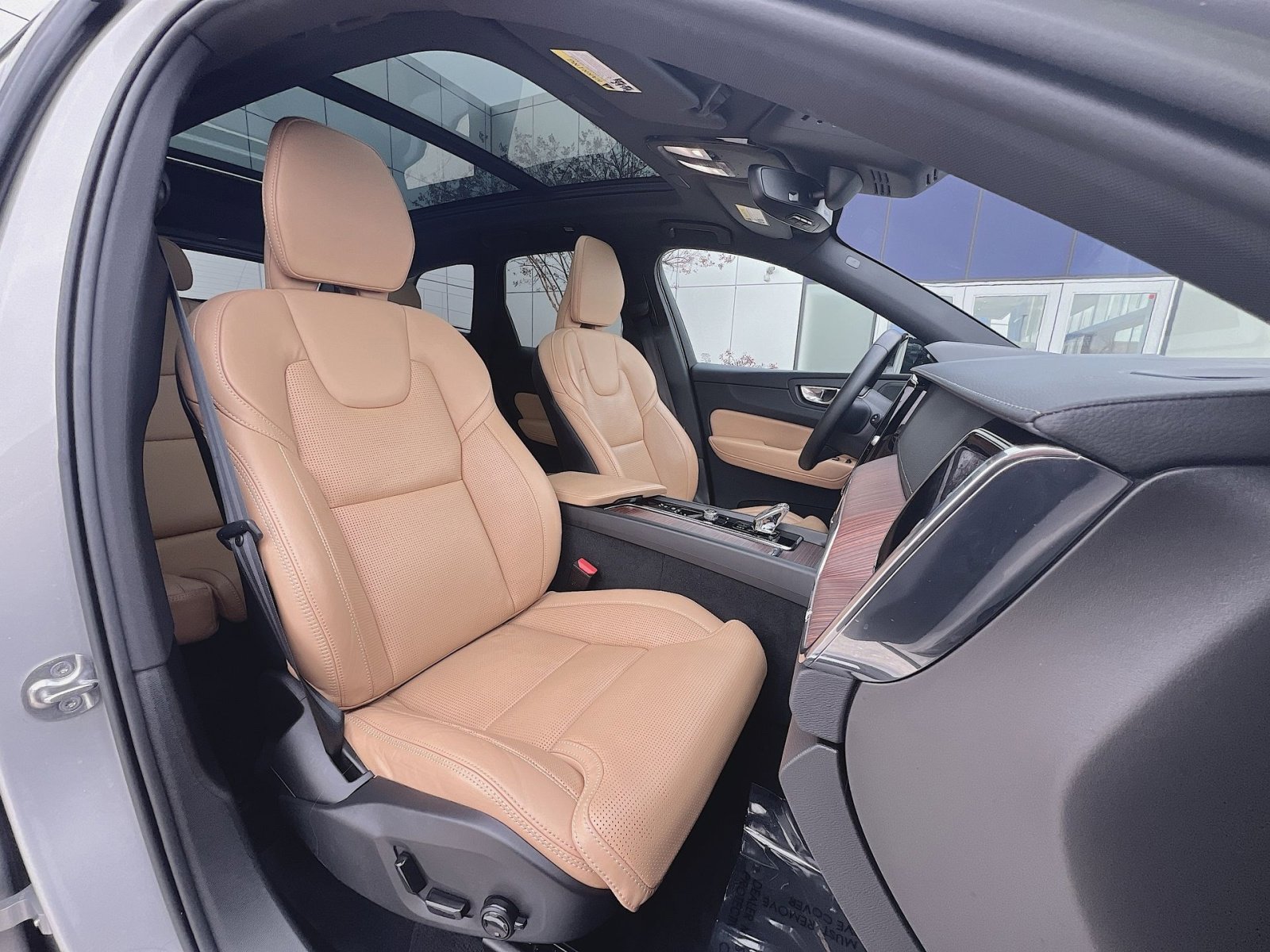 Certified 2023 Volvo XC60 B5 Ultimate image 27