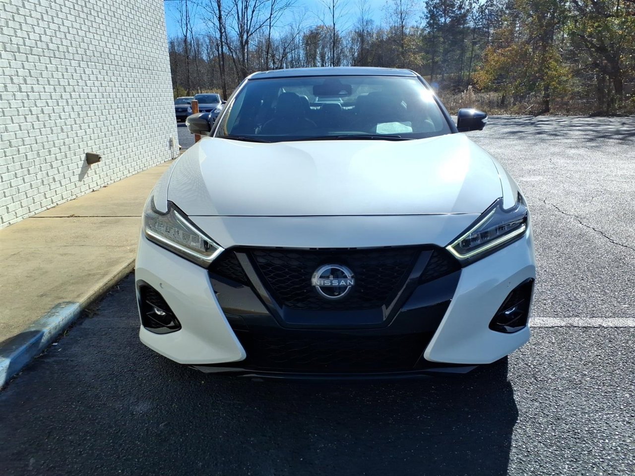 Used 2023 Nissan Maxima SR w/ Sport Mat Group image 2