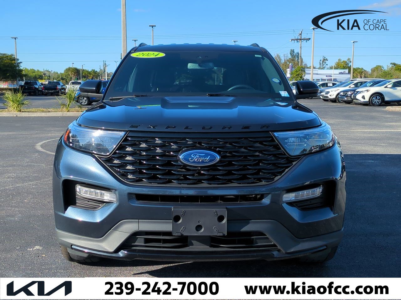 Used 2024 Ford Explorer ST-Line w/ Class IV Trailer Tow Package image 3