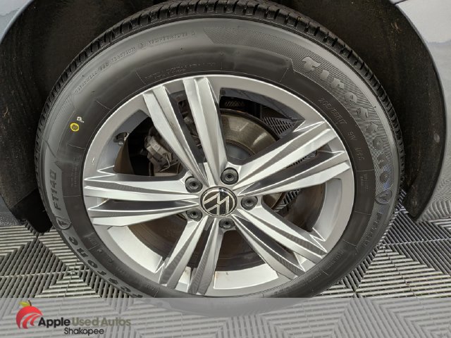 Used 2024 Volkswagen Jetta SE FWD image 41