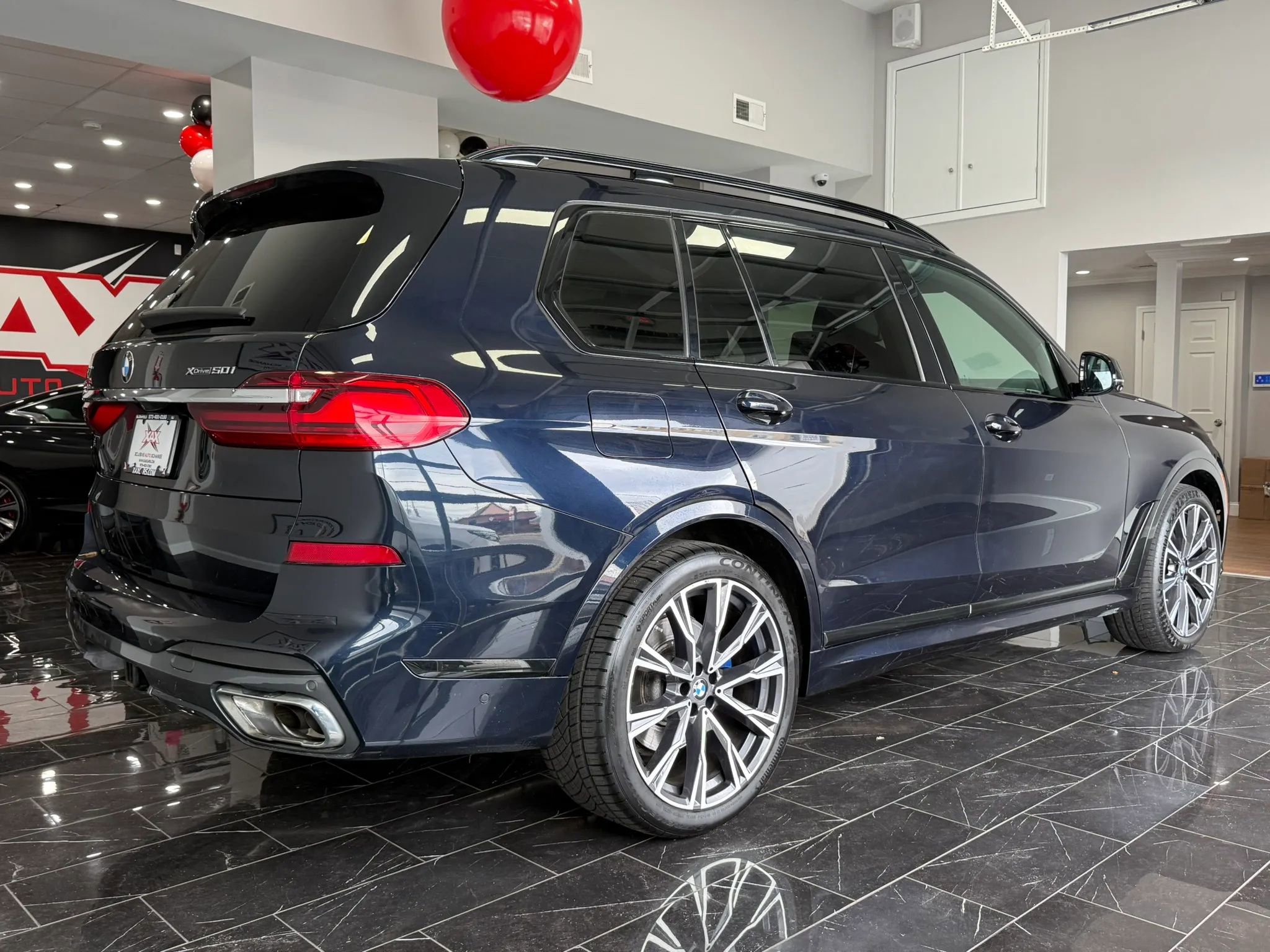 Used 2019 BMW X7 xDrive50i w/ Dynamic Handling Package image 6
