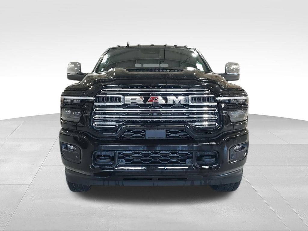 New 2026 RAM 2500 Laramie AWD/4WD image 3
