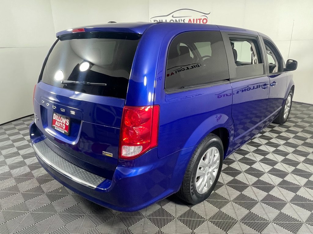 Used 2018 Dodge Grand Caravan SE w/ UConnect Hands-Free Group image 8