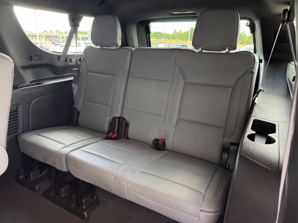 Used 2023 GMC Yukon XL SLT AWD/4WD image 24