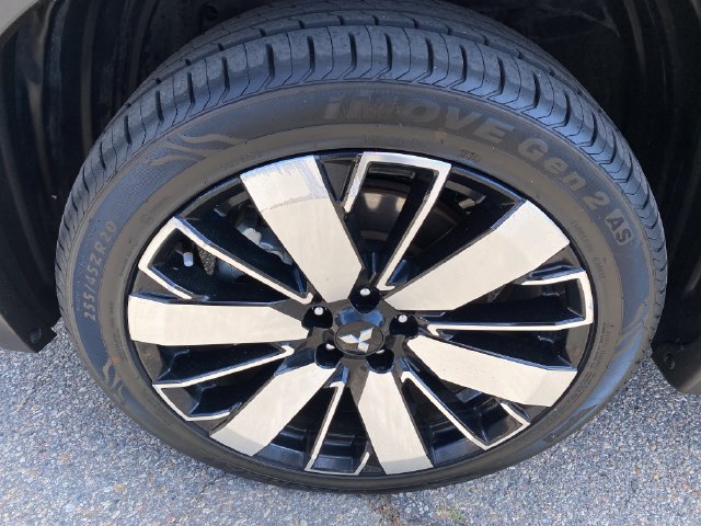 Used 2025 Mitsubishi Outlander SE AWD/4WD image 30