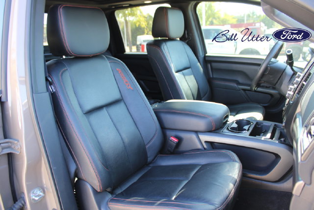 Used 2023 Nissan Titan PRO-4X w/ Pro-4x Convenience Package AWD/4WD image 11