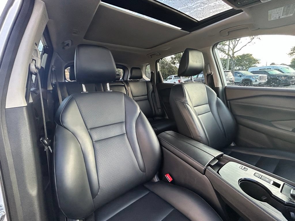 Used 2022 Nissan Rogue SV w/ SV Premium Package FWD image 29
