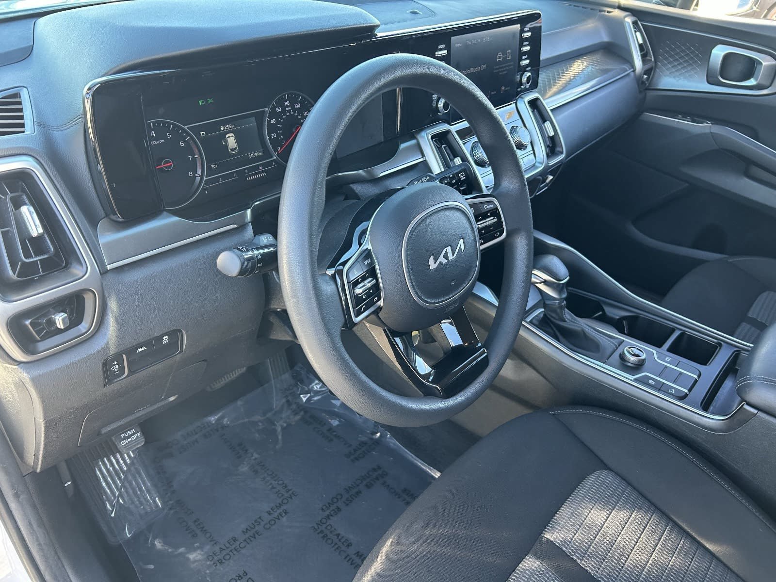 Used 2022 Kia Sorento LX FWD image 20