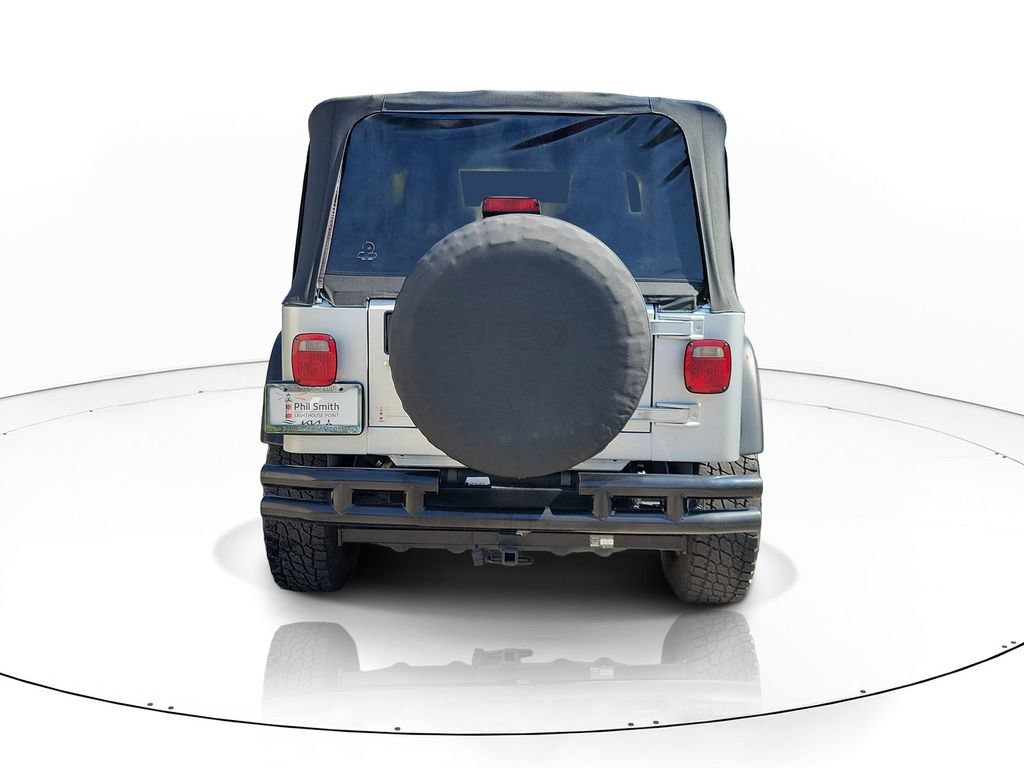 Used 2004 Jeep Wrangler Rubicon AWD/4WD image 5