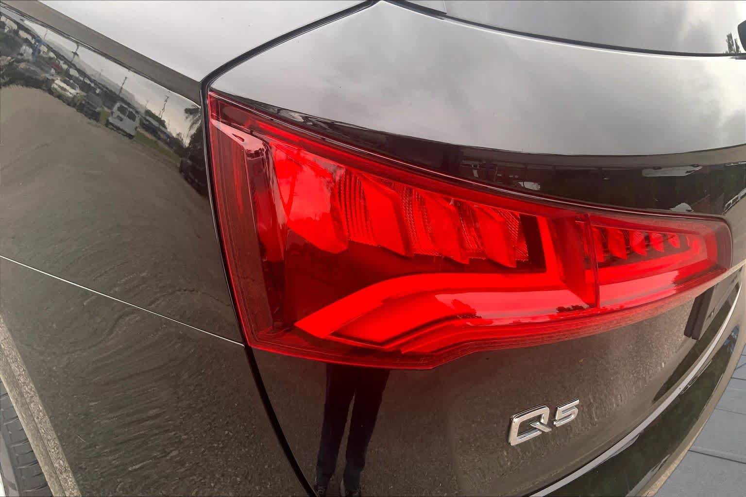 Used 2019 Audi Q5 2.0T Premium Plus w/ Premium Plus Package AWD/4WD image 29