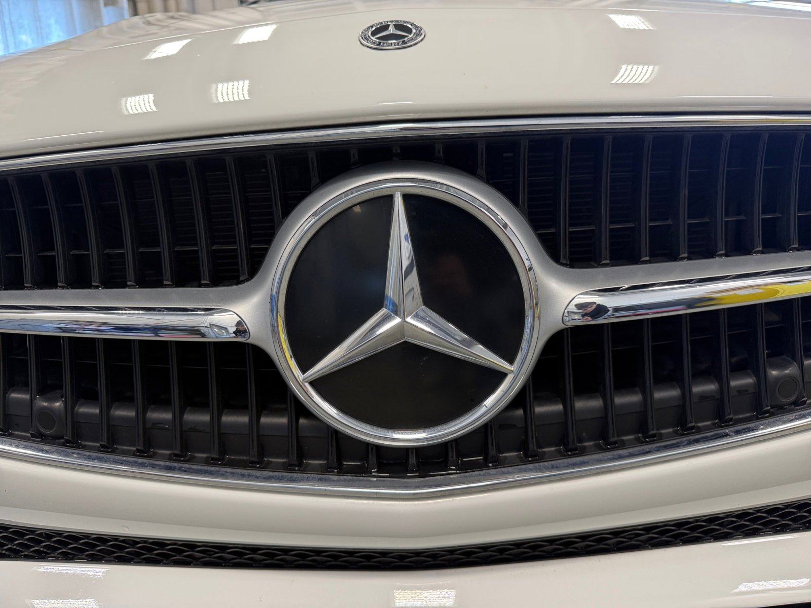 Certified 2025 Mercedes-Benz C 300 4MATIC Sedan image 23