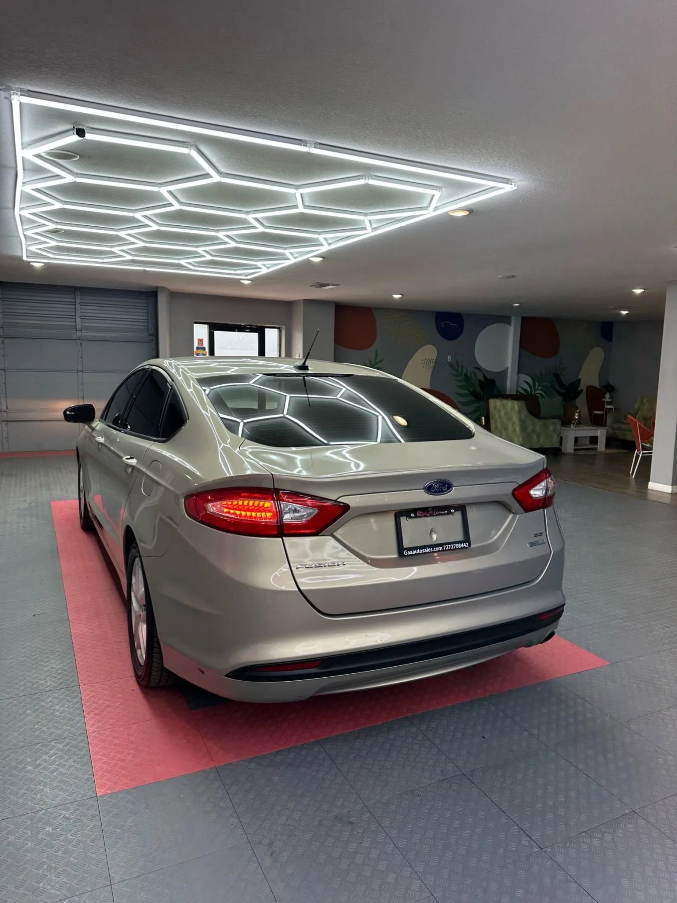 Used 2016 Ford Fusion SE image 5