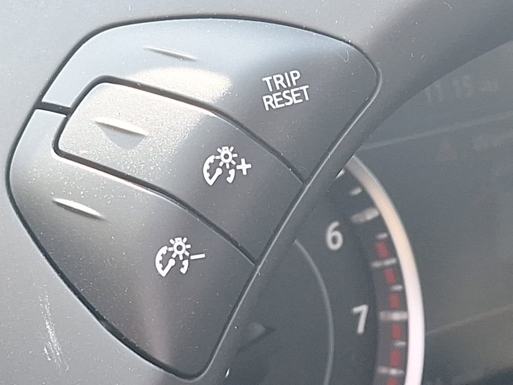 Used 2023 Nissan Armada SL image 38