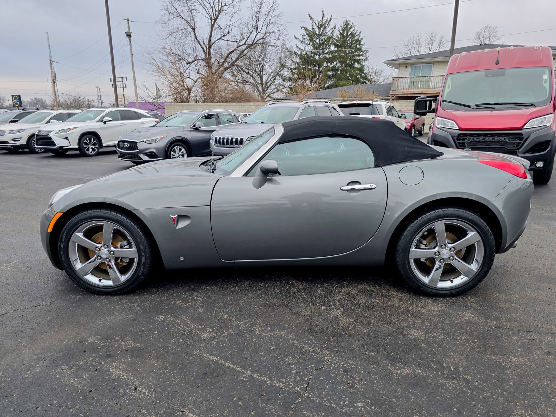 Used 2007 Pontiac Solstice GXP w/ Premium Package image 10