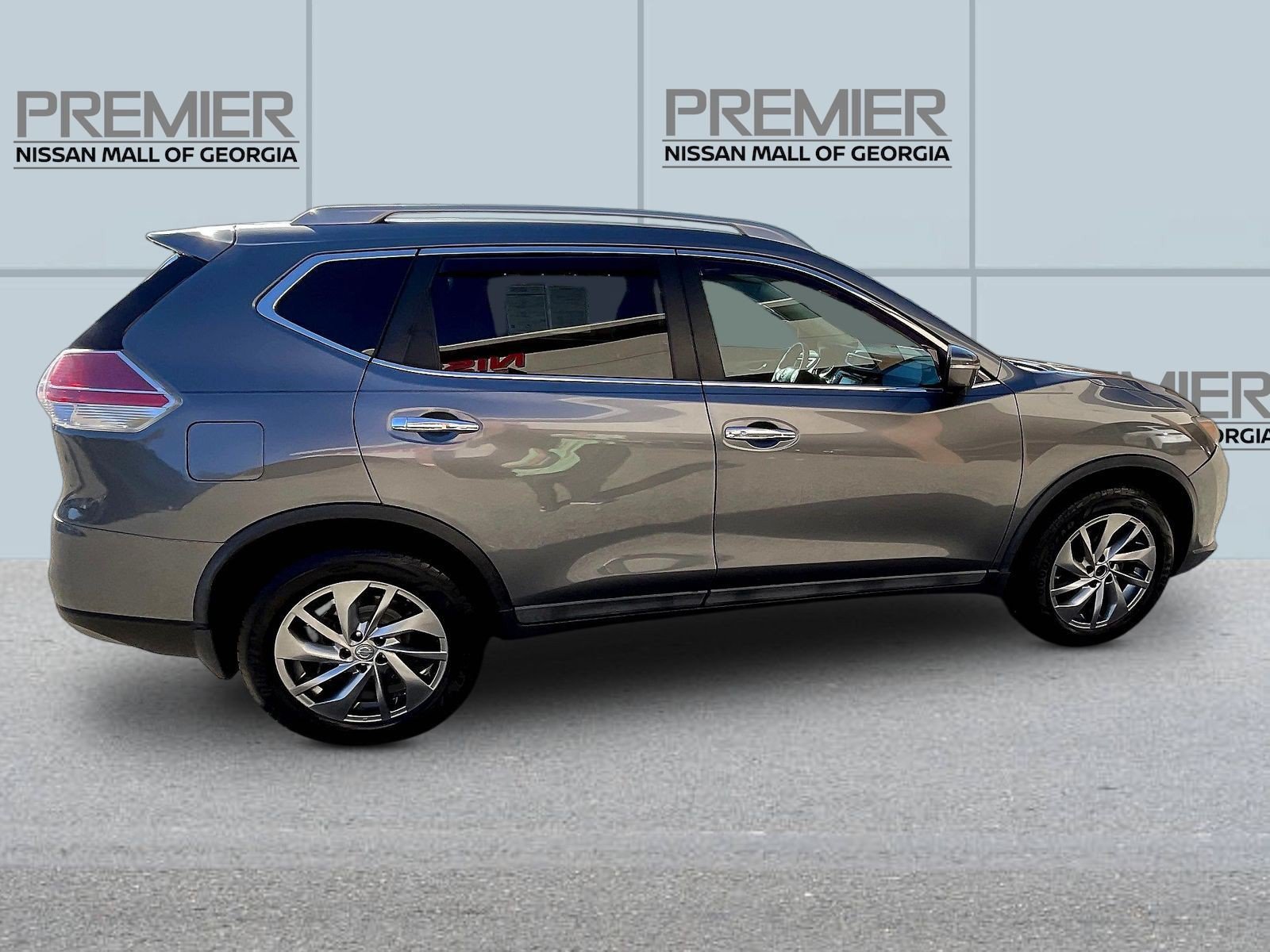 Used 2015 Nissan Rogue SL AWD/4WD image 8