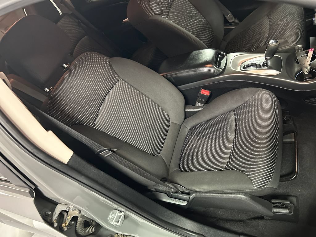 Used 2020 Dodge Journey SE w/ Blacktop Package FWD image 25