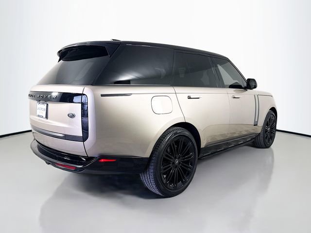 Used 2023 Land Rover Range Rover Autobiography image 5
