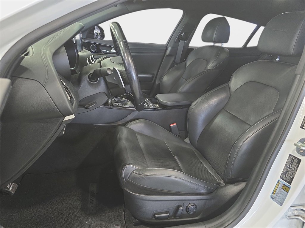 Used 2020 Kia Stinger GT-Line image 14