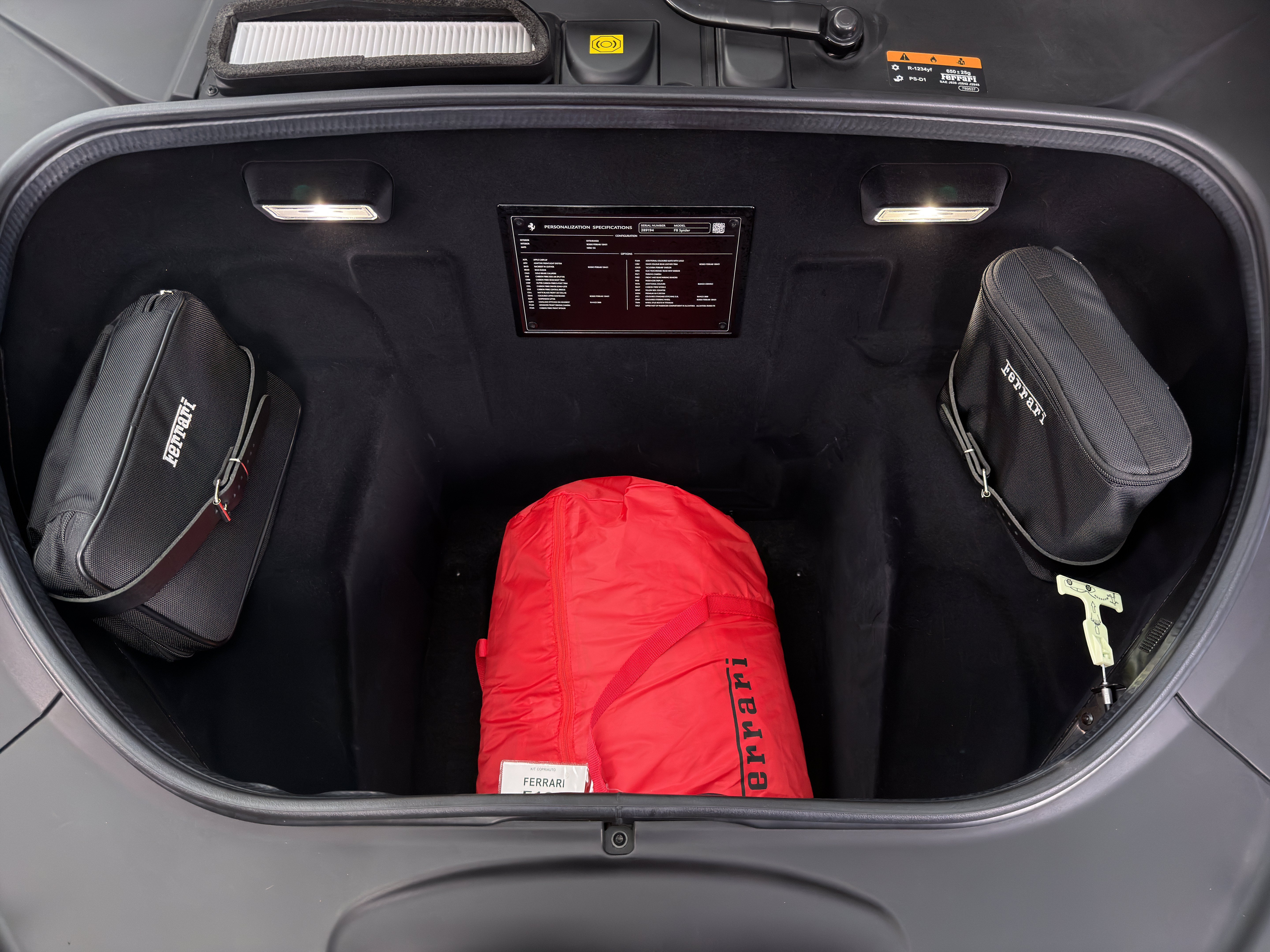 Used 2023 Ferrari F8 Tributo RWD image 29