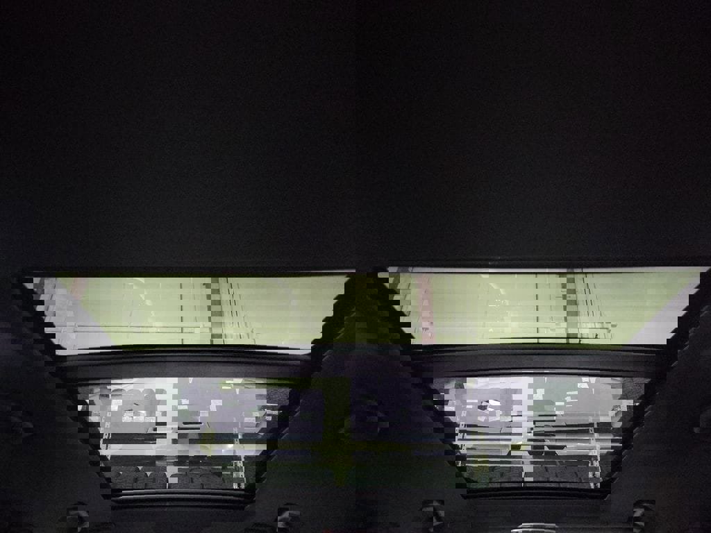 New 2026 Land Rover Range Rover Velar Dynamic SE image 27