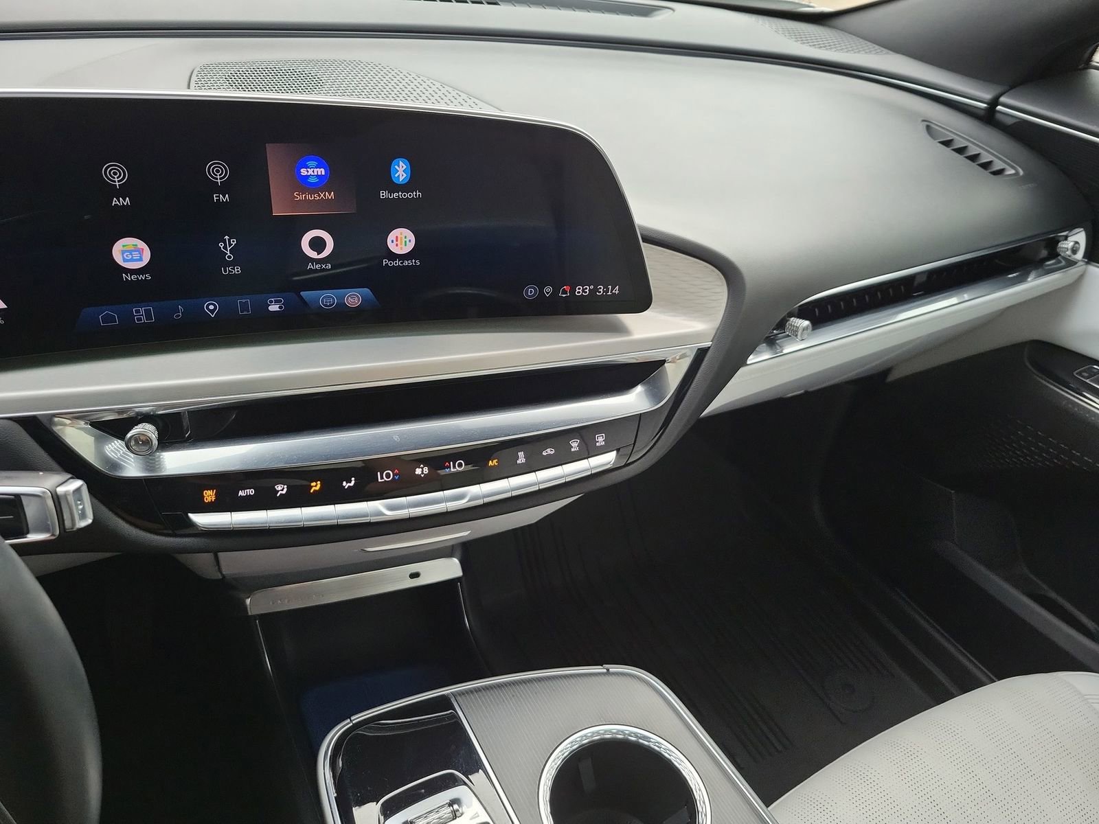 Certified 2024 Cadillac Lyriq Luxury w/ LPO, Floor Liner Package image 13