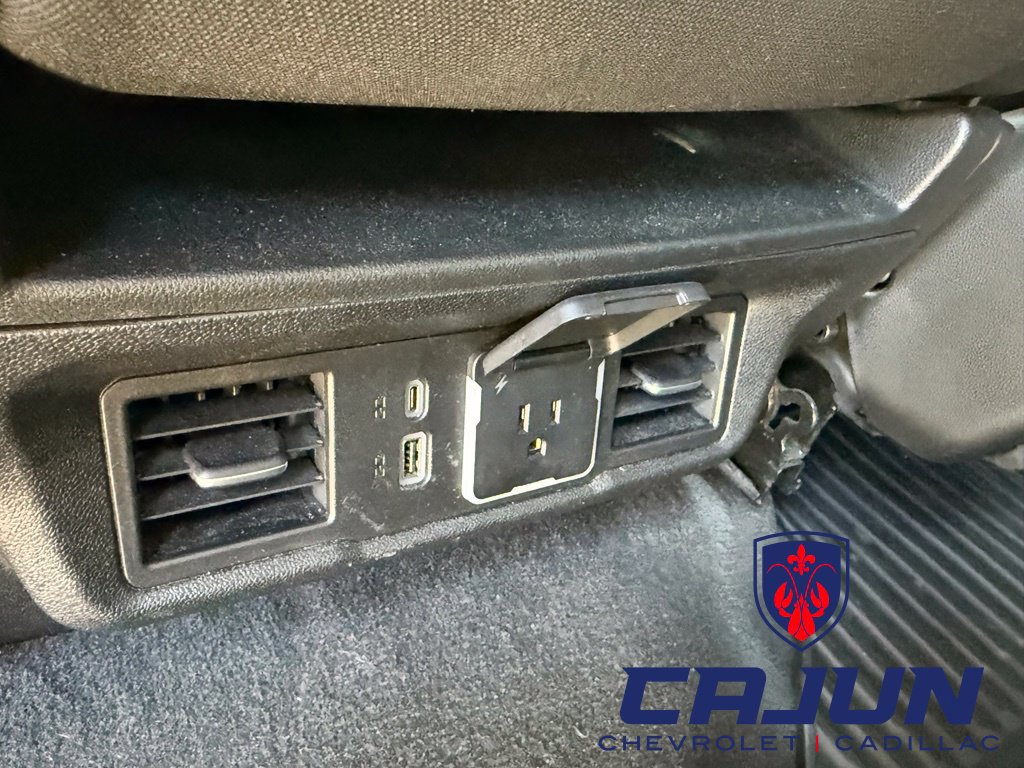 Used 2025 Chevrolet Silverado 1500 LT RWD image 28
