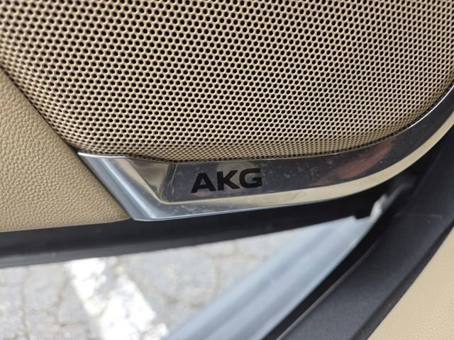 Used 2021 Cadillac Escalade Premium Luxury w/ Driver Assist Tech Package image 11