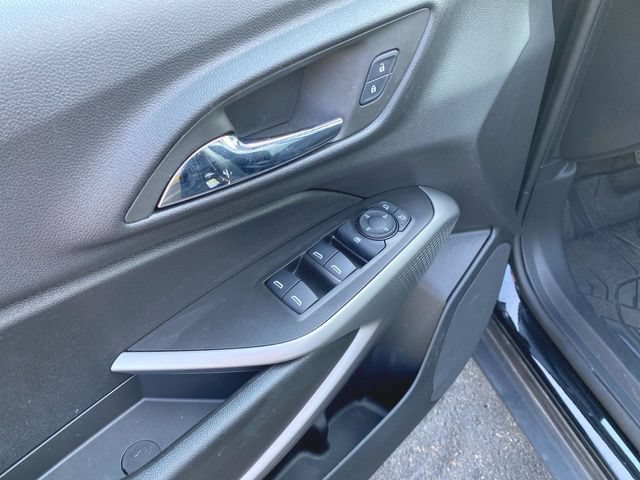 Used 2024 Chevrolet Trax LS w/ LS Convenience Package FWD image 20