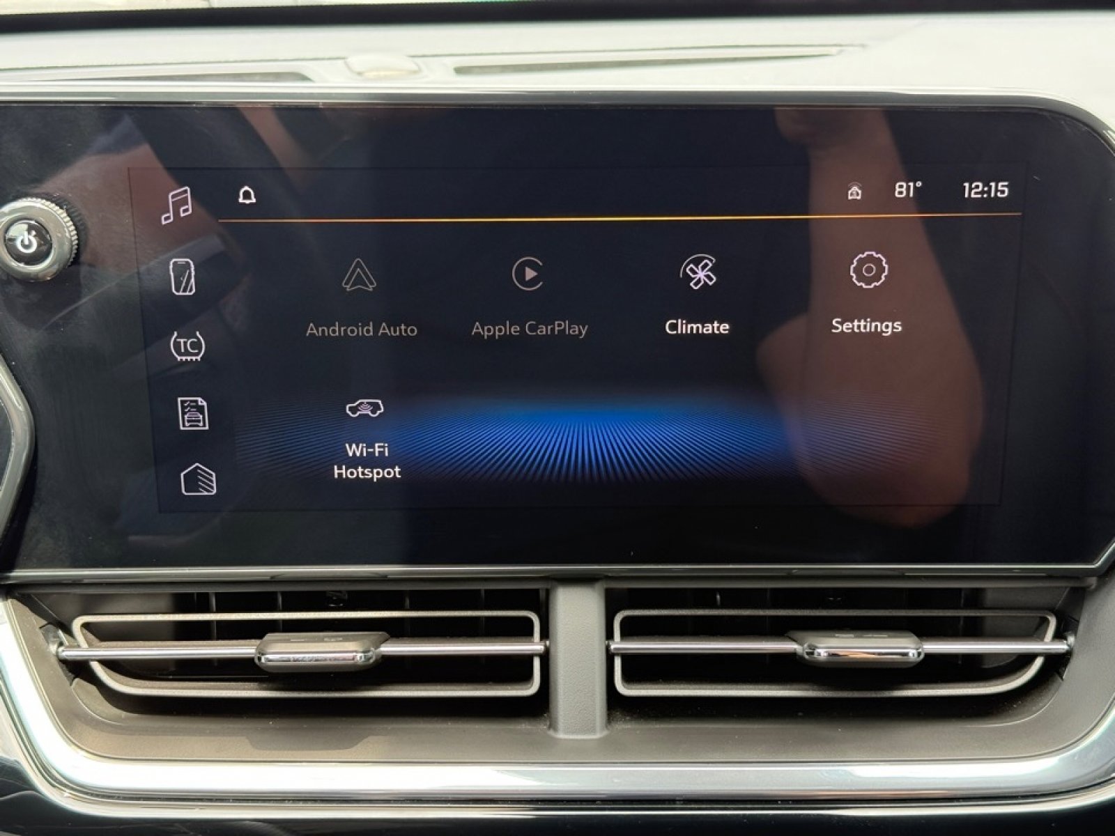 Used 2024 Chevrolet Trax RS w/ Driver Confidence Package image 27