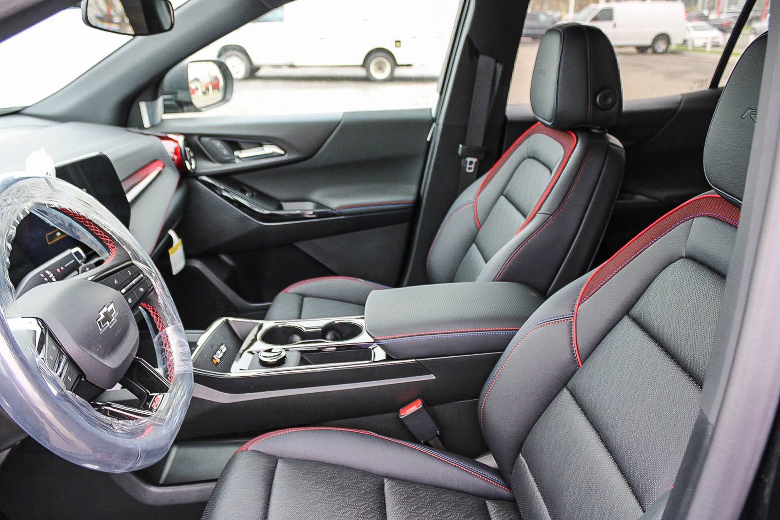 New 2026 Chevrolet Equinox RS w/ Convenience Package III FWD image 17