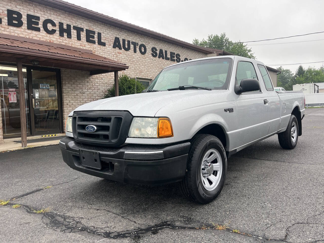 Used 2004 Ford Ranger XLT RWD image 2