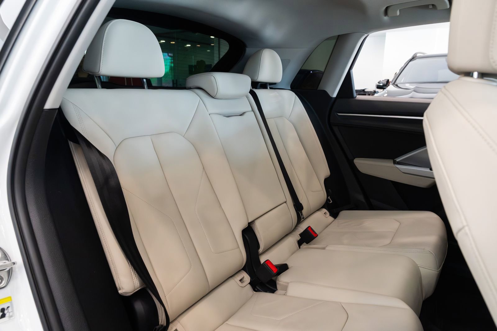 Used 2020 Audi Q3 2.0T Premium w/ Convenience Package image 22