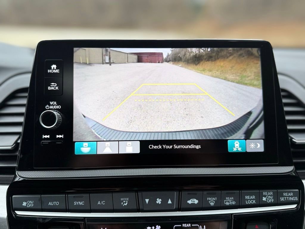 Used 2025 Honda Odyssey Sport-L image 31