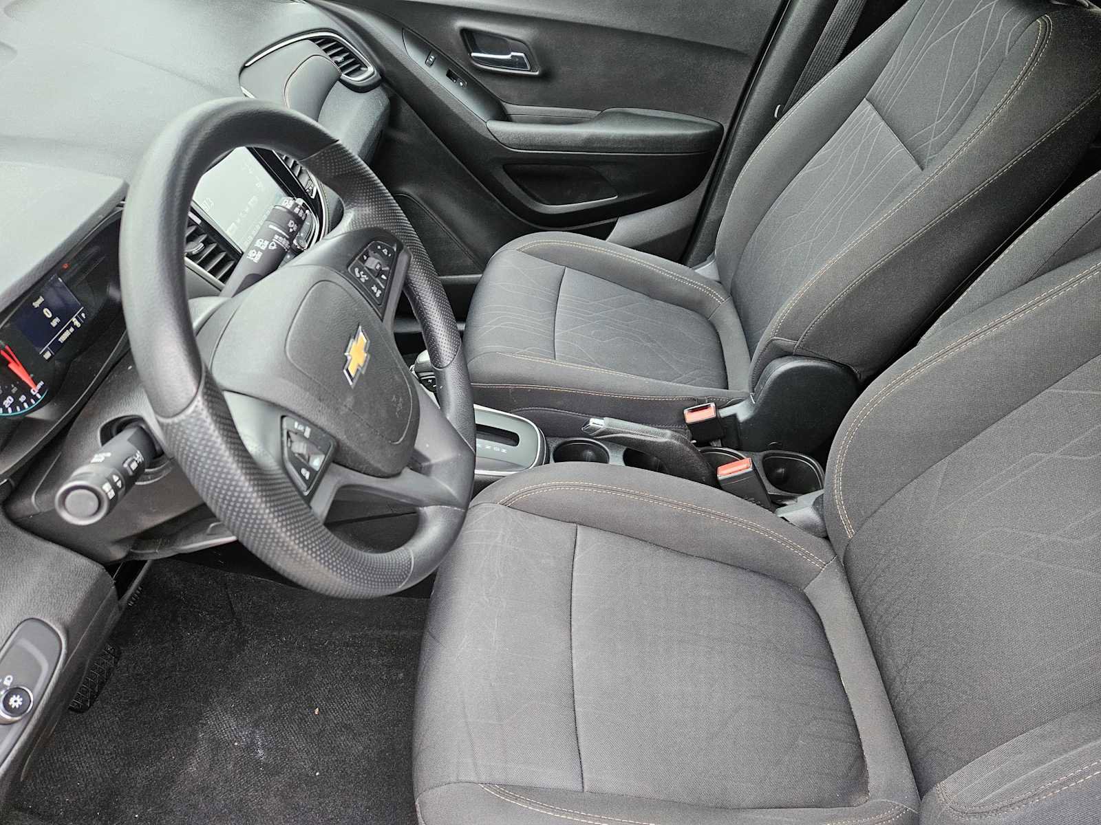 Used 2017 Chevrolet Trax LT w/ Driver Confidence Package image 13