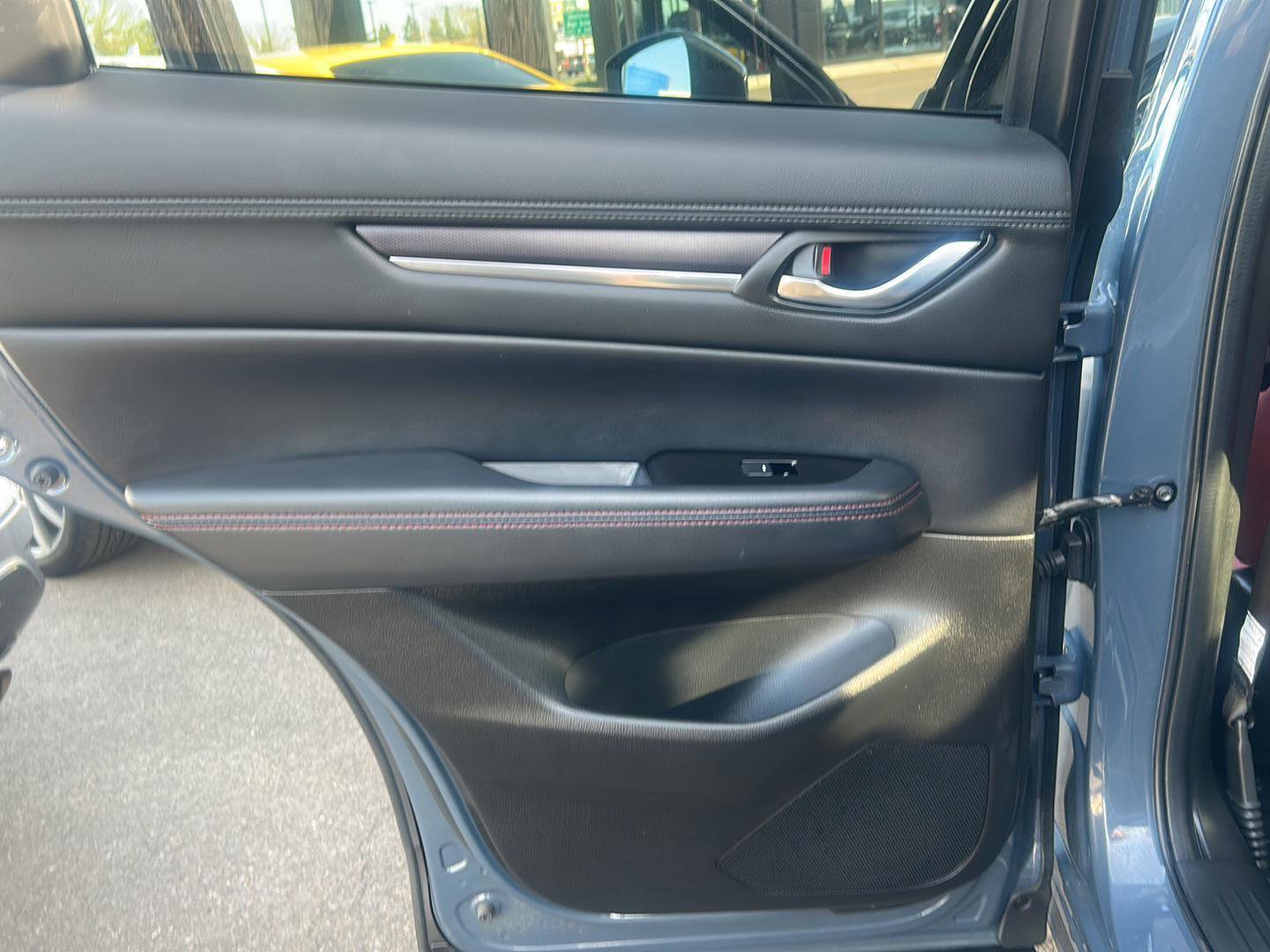 Used 2023 MAZDA CX-5 Carbon Edition image 37