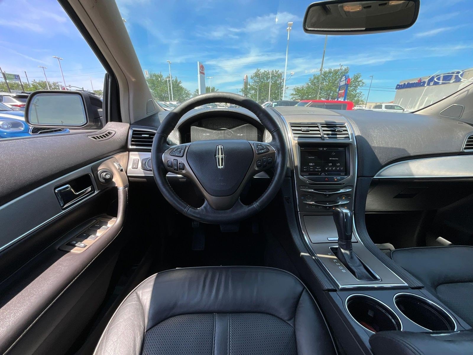 Used 2013 Lincoln MKX AWD image 8