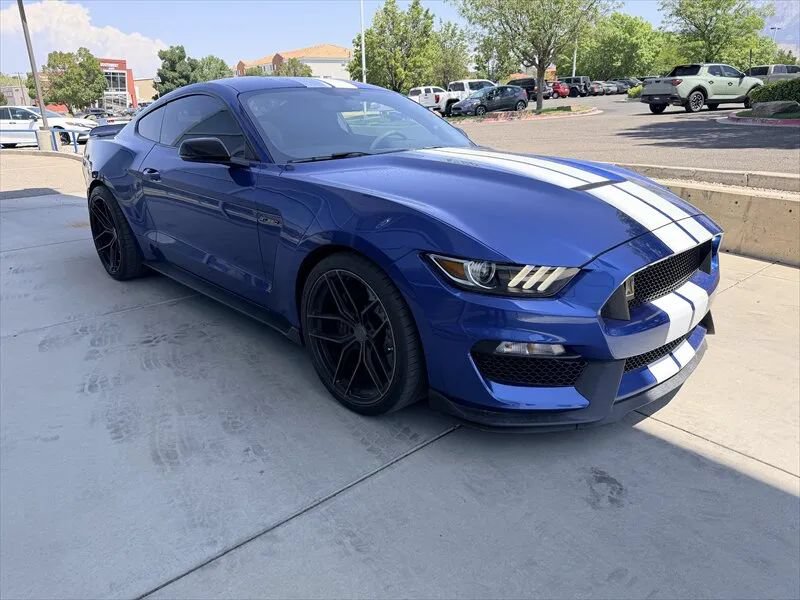 Used 2017 Ford Mustang Shelby GT350 w/ Electronics Package RWD image 2