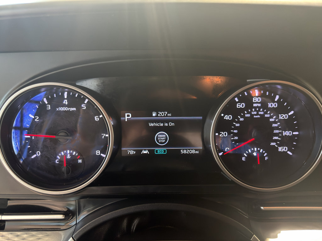 Used 2023 Kia Carnival LX FWD image 11