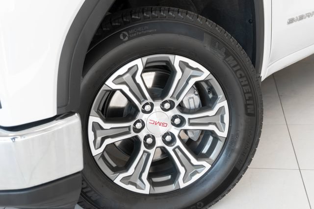 Used 2026 GMC Sierra 1500 SLT AWD/4WD image 2