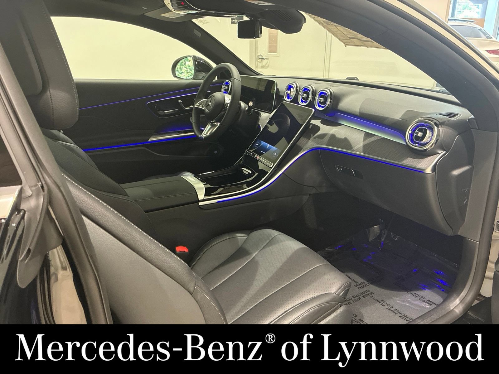 New 2026 Mercedes-Benz CLE 300 4MATIC Coupe image 12