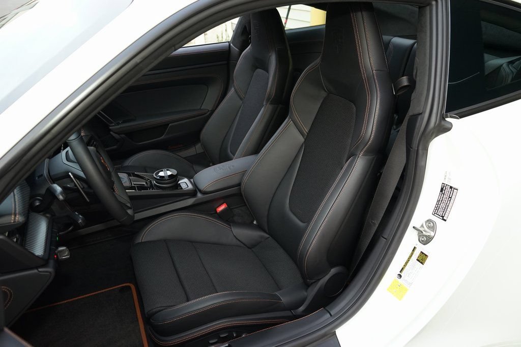 Used 2026 Porsche 911 GT3 RWD image 12