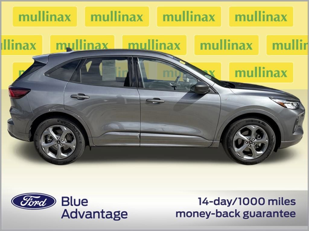 Used 2024 Ford Escape ST-Line w/ Tech Pack #1 video 2