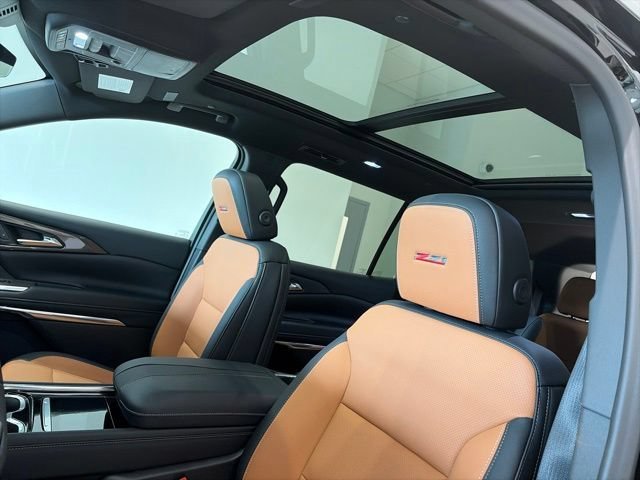 New 2027 Chevrolet Traverse Z71 w/ Enhanced Driving Package AWD/4WD image 14