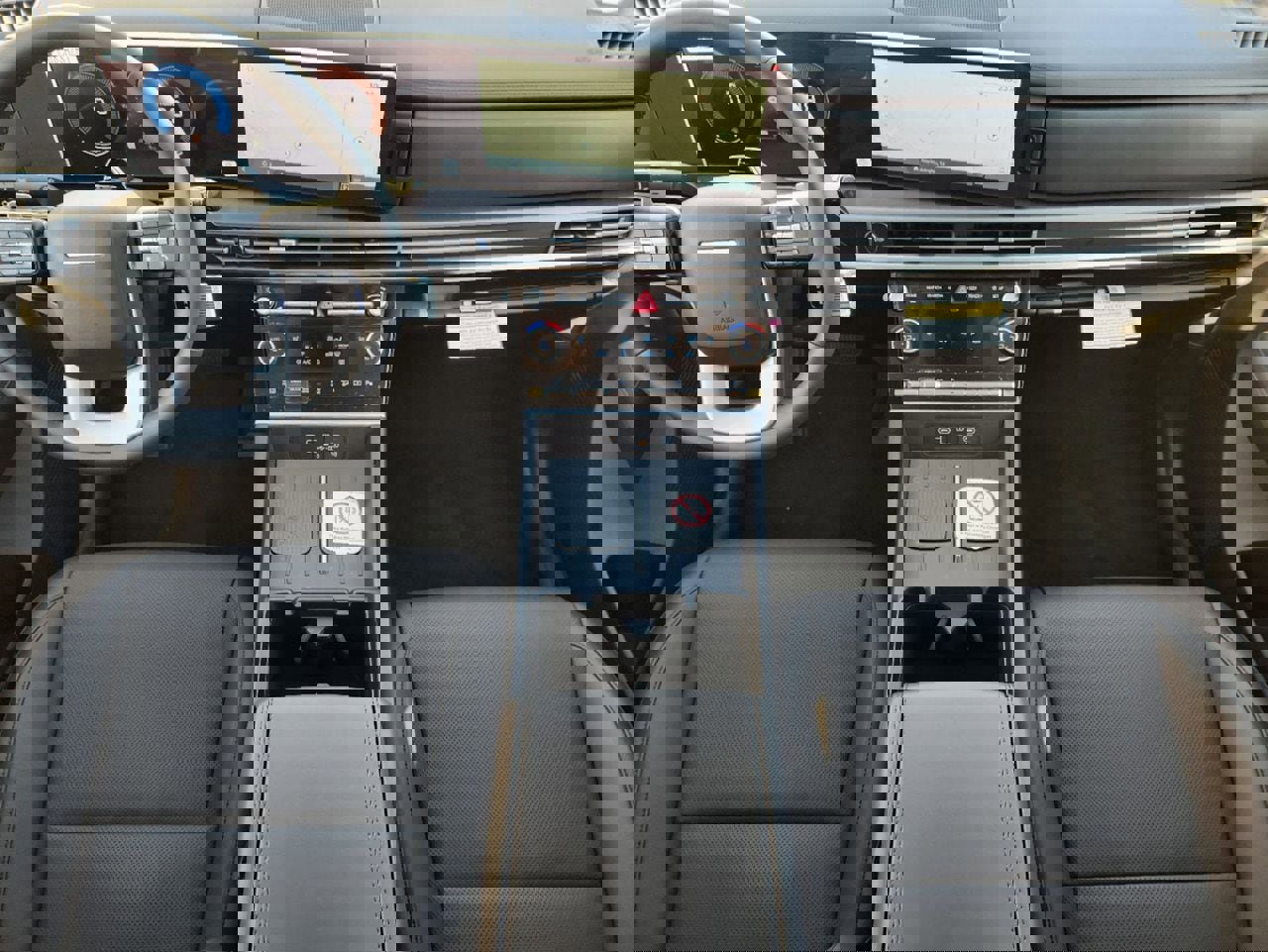 Certified 2025 Hyundai Santa Fe XRT image 19