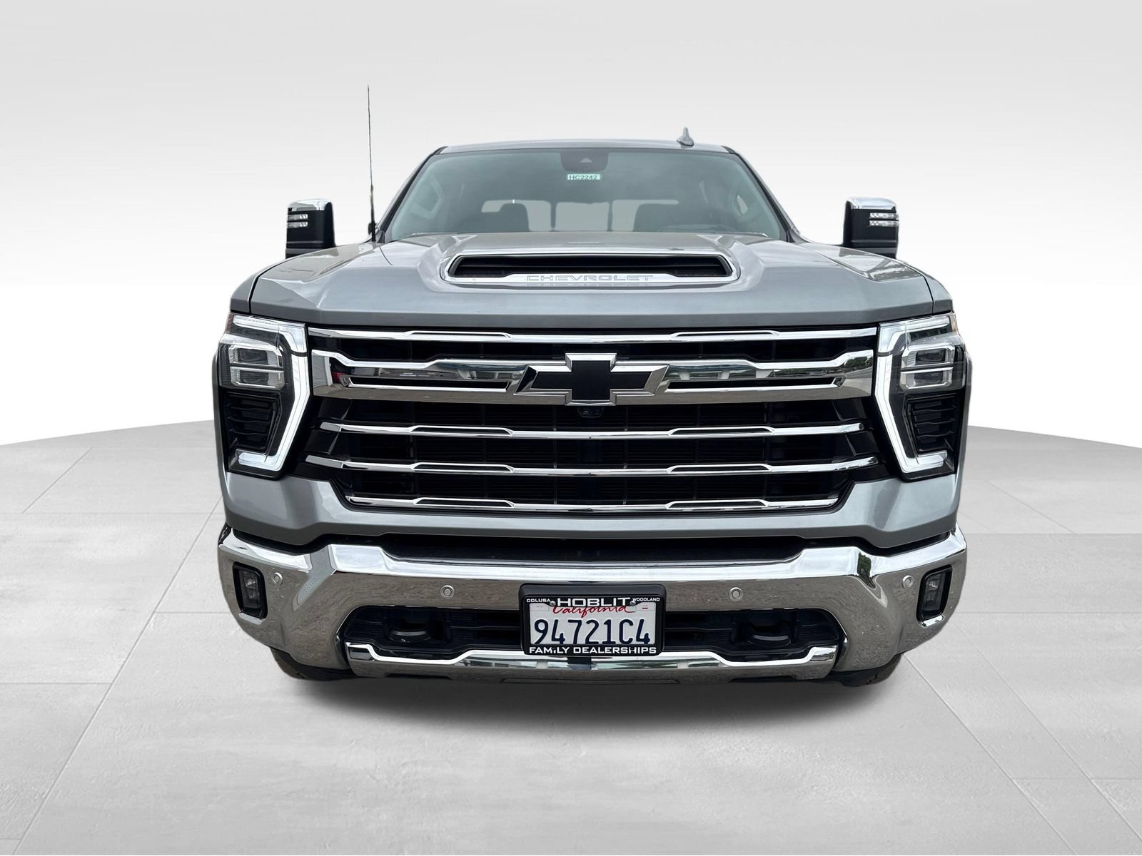 Used 2025 Chevrolet Silverado 2500 LTZ w/ LTZ Premium Package AWD/4WD image 8