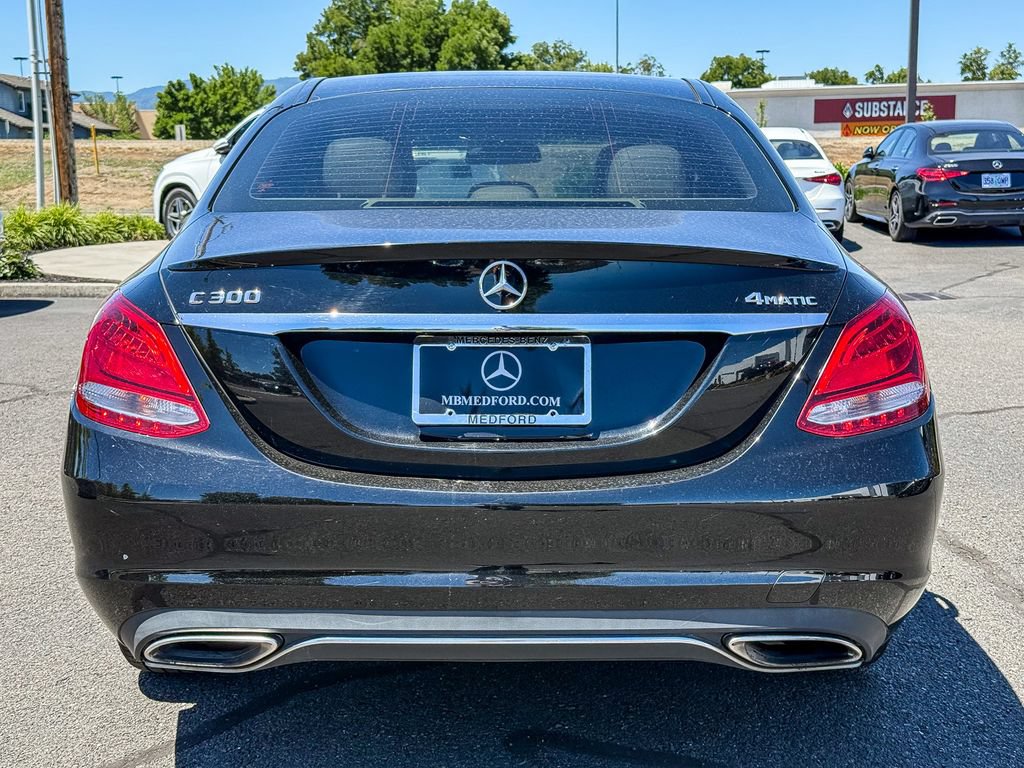 Used 2016 Mercedes-Benz C 300 4MATIC Sedan image 7