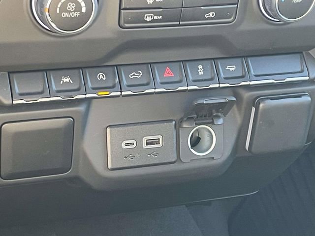 Used 2025 Chevrolet Silverado 1500 Custom image 20