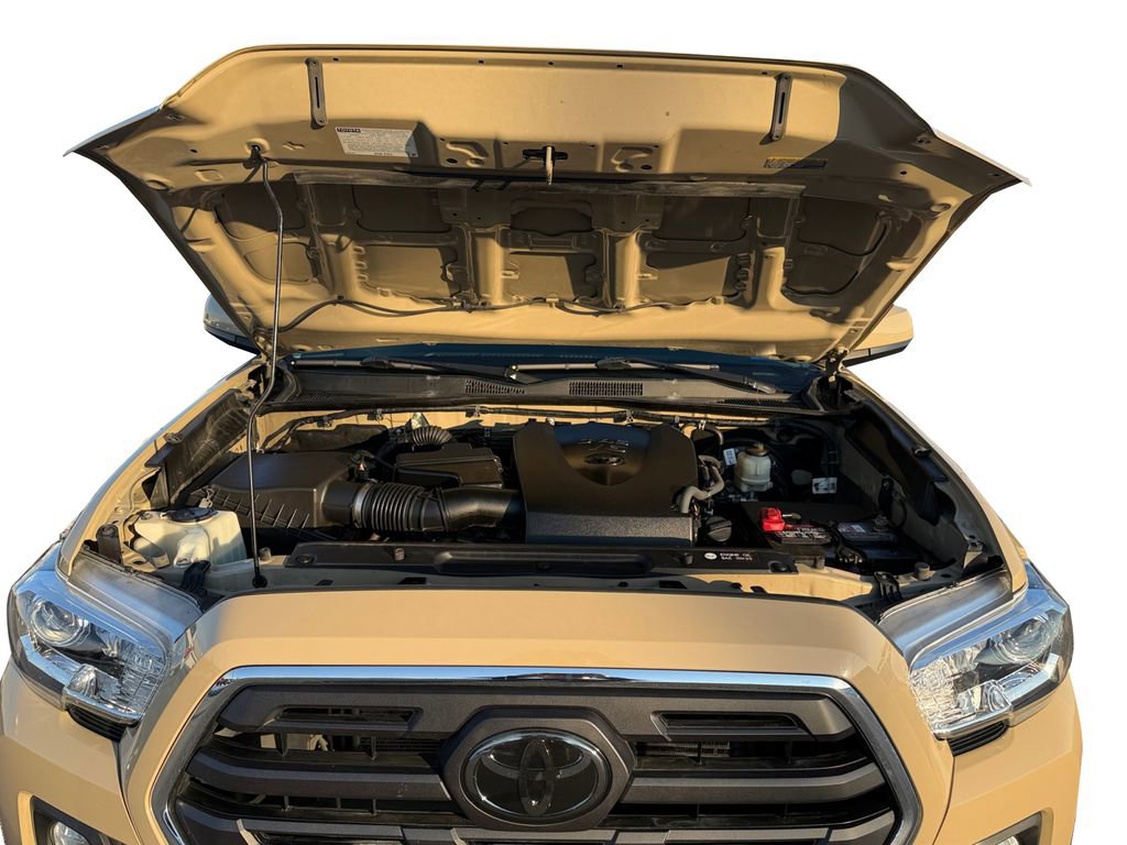 Used 2018 Toyota Tacoma SR5 image 20